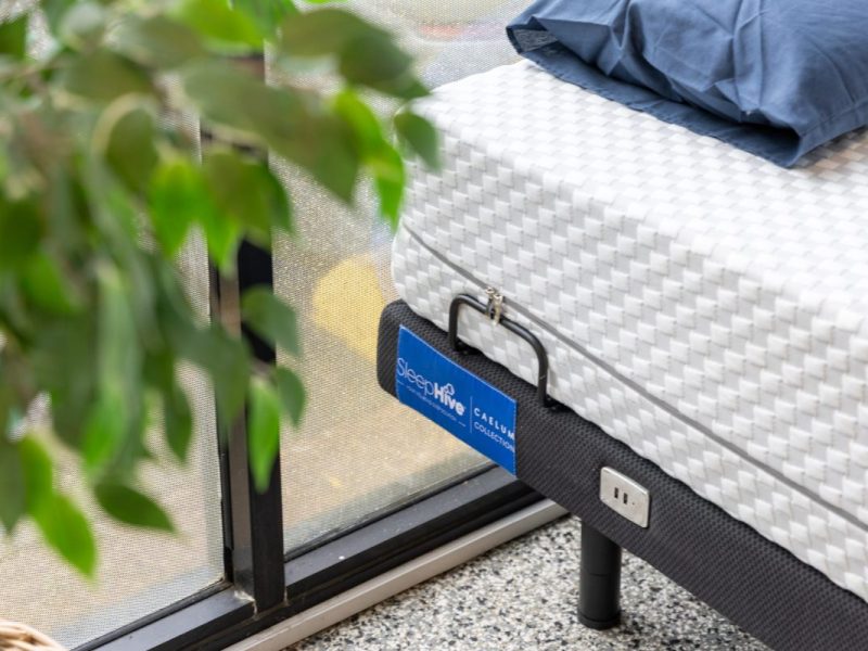 Cloud Mattress with Caelum Base