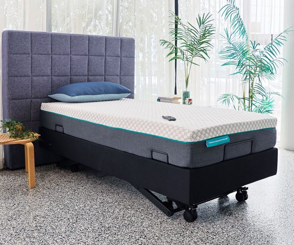 Titanium mattress with a Neo Plus base